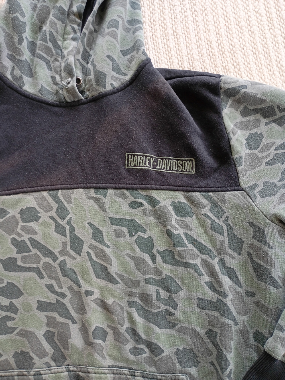 Harley-Davidson Green Camo Pullover Hoodie with Black Yoke - Picture 4 of 5